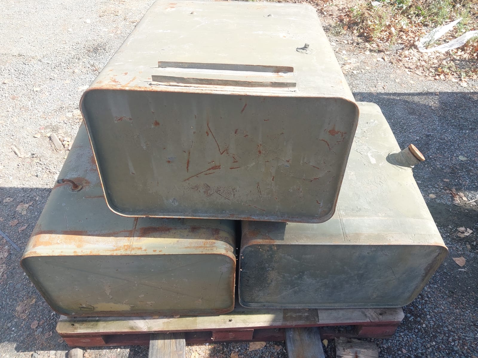 Lot de 3 réservoir gmc