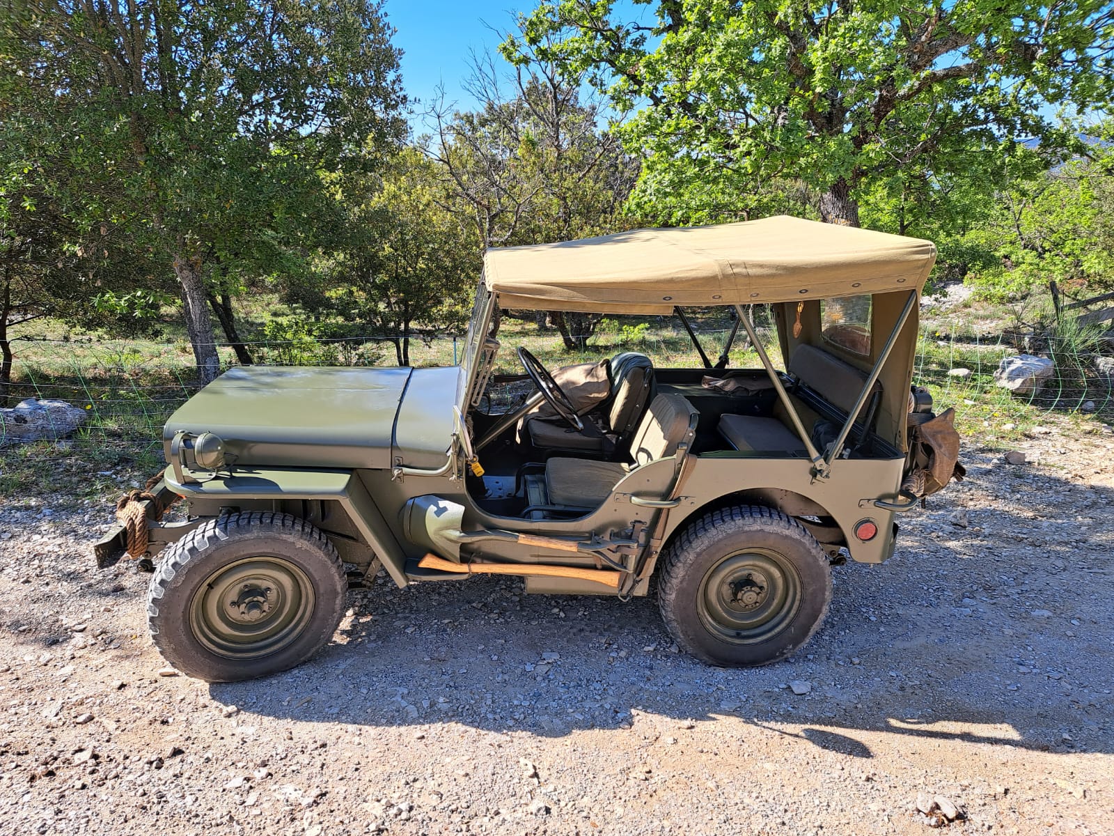 Jeep hotchikiss M 201 bache